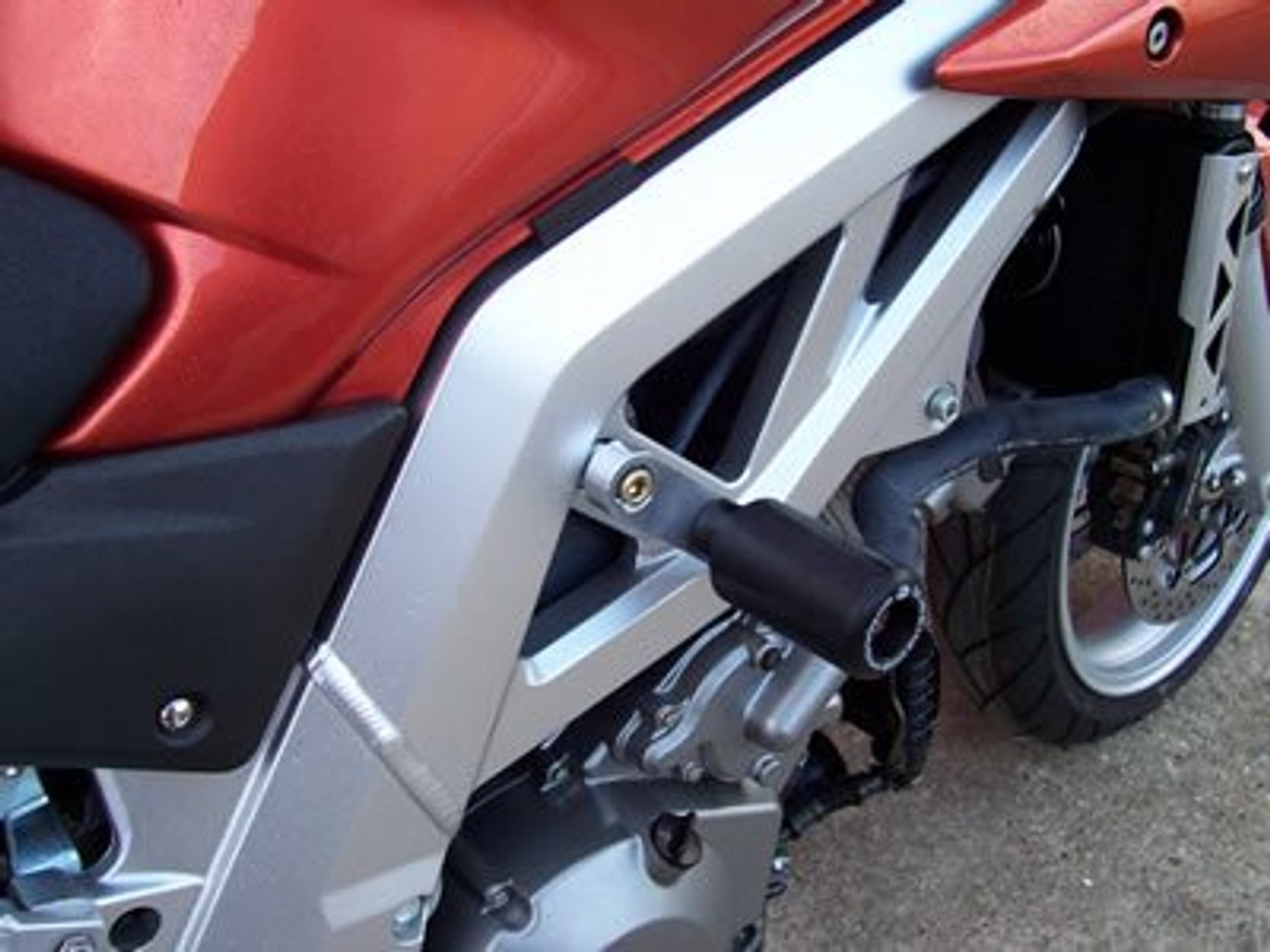 R&G Racing Crash Protectors (BLACK blocks) for Suzuki SV1000 '97-'15 R&G Racing Crash Protectors (BLACK blocks) for Suzuki SV1000 '97-'15